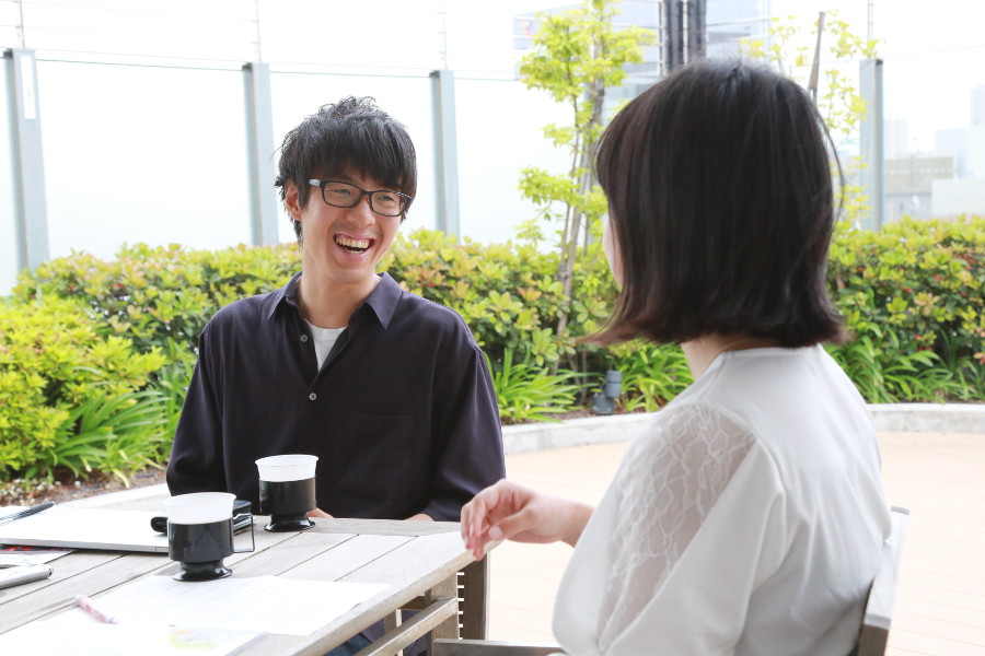 interview08_12