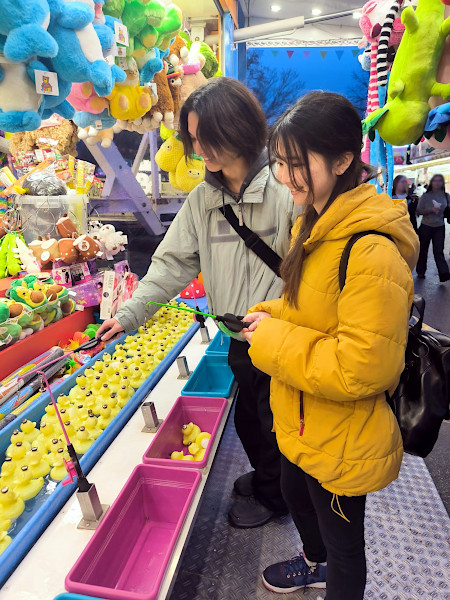友人たちとキルメスという移動遊園地に行った際の一枚