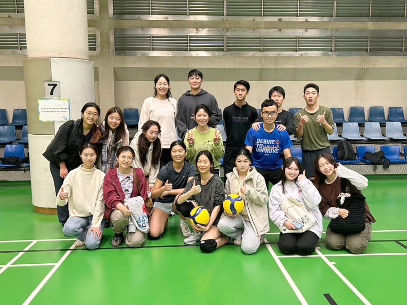 バレーボールの「fun game」に参加した時の集合写真