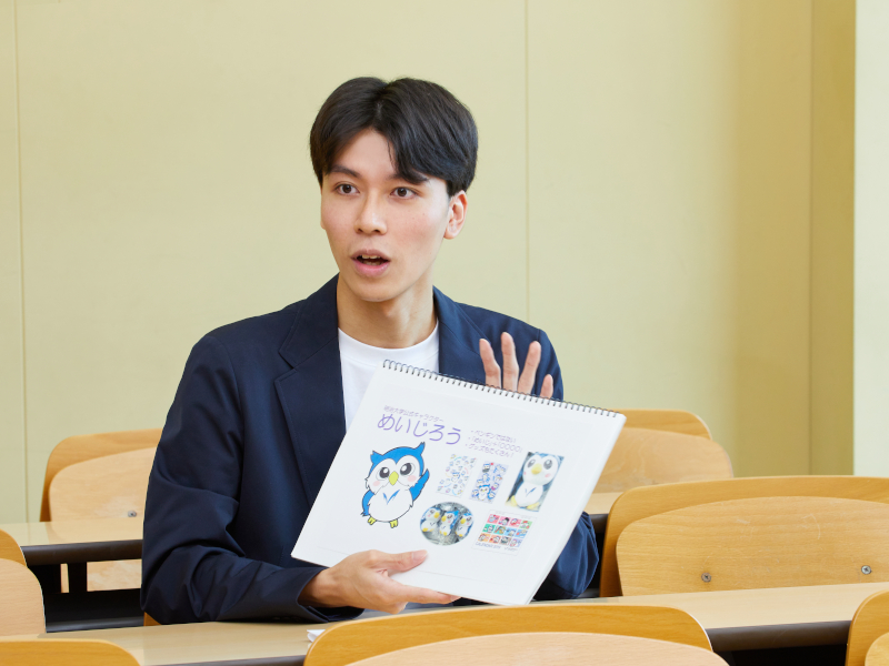 キャンパスツアーの際に使用している自作のフリップ