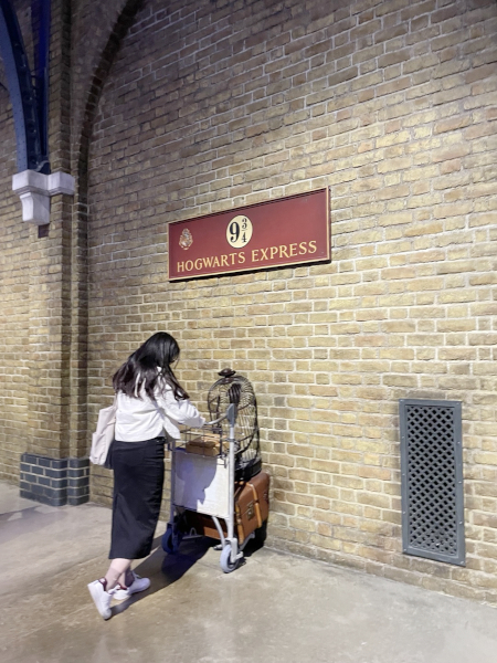 ロンドンのハリーポッタースタジオで撮った記念写真