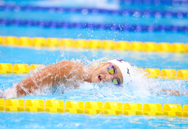 400メートル自由形で優勝した田渕海斗選手（情コミ4）（写真＝明大スポーツ）