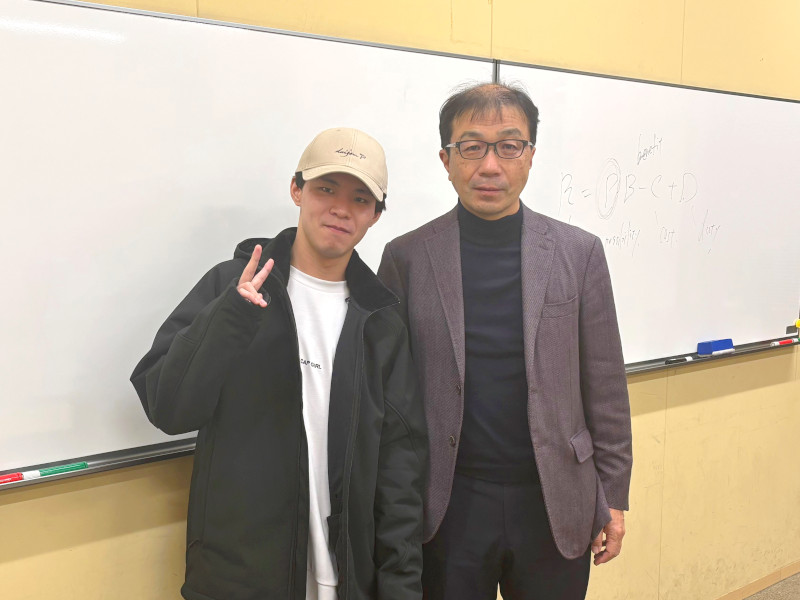 井田先生とのツーショット写真