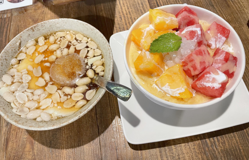 母国の夜市でよく見える「豆花」とフルーツかき氷