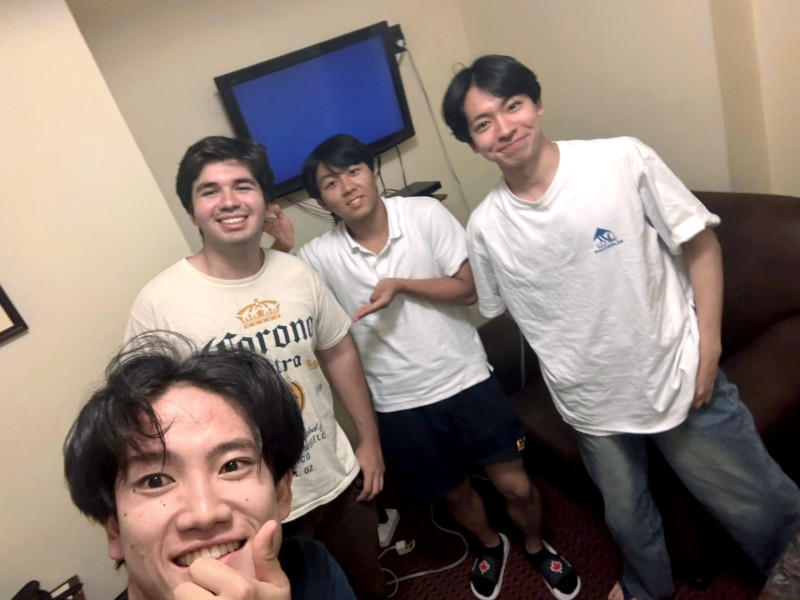 ルームメートとゲームをして遊んだ時の一枚