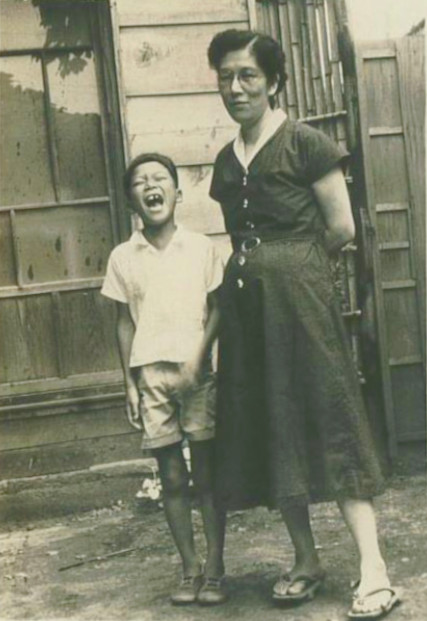 宇崎竜童さんと母