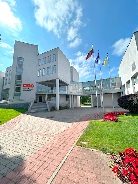 ミーコラス・ロメリス大学の校舎