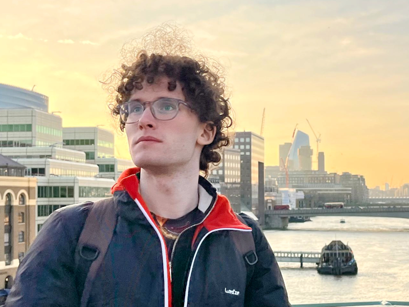 幼少期の経験から再び日本へ。日本文化をはじめ多様な文化を学ぶ｜KOPPER BORSAさん