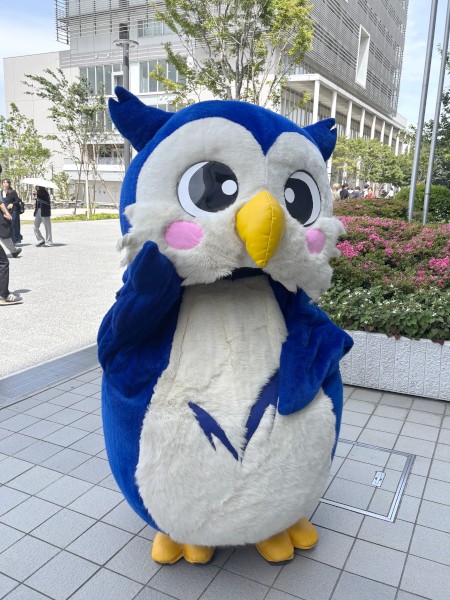 生田キャンパスに来ていためいじろう